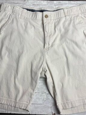 Iron Flex Men’s Light Khaki Shorts EUC 38 😍